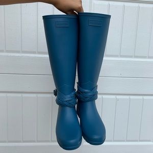 Hunter: Matte Blue Rain Boots Tall Ankle Strap
